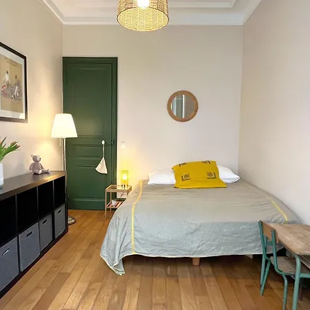 Apartment Breteuil Paris